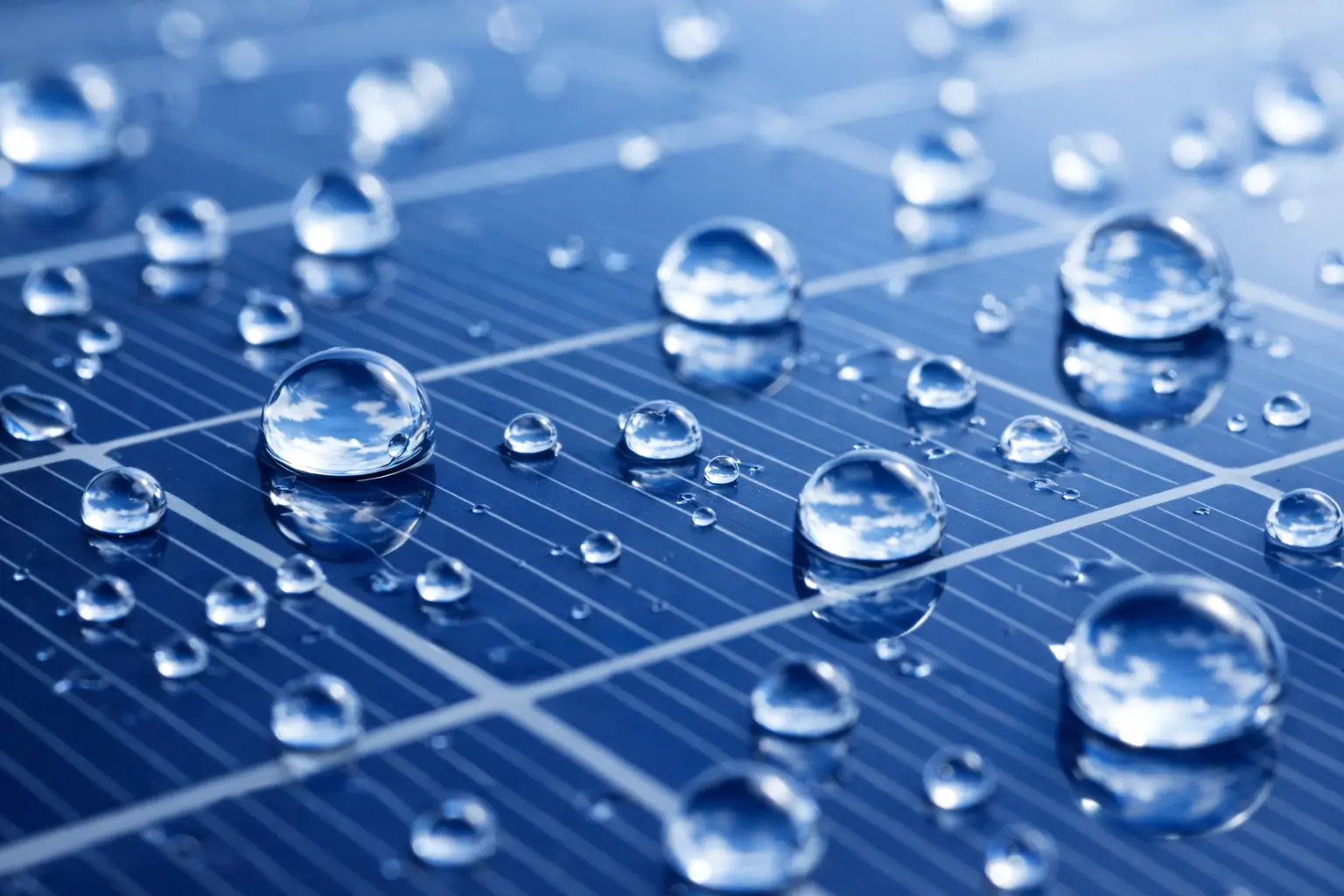 Technologie d'eau pure à 0 PPM pour un nettoyage sans traces ni calcaire par Aspeo