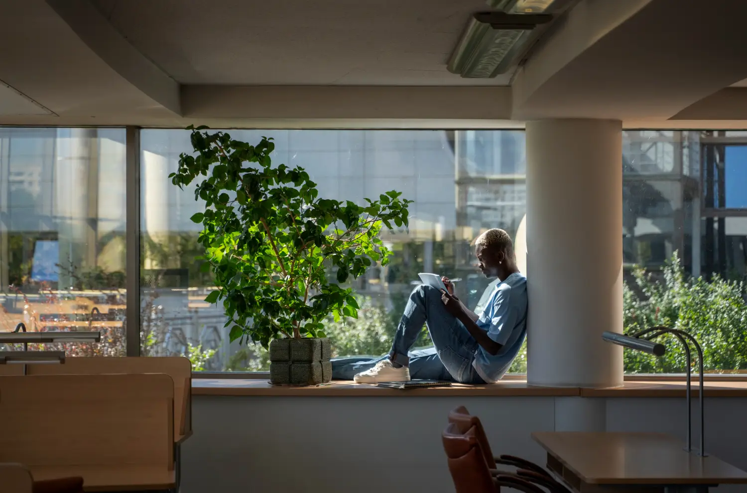 Atmosphère saine et qualité de l'air optimisée dans les bureaux gérés par Aspeo